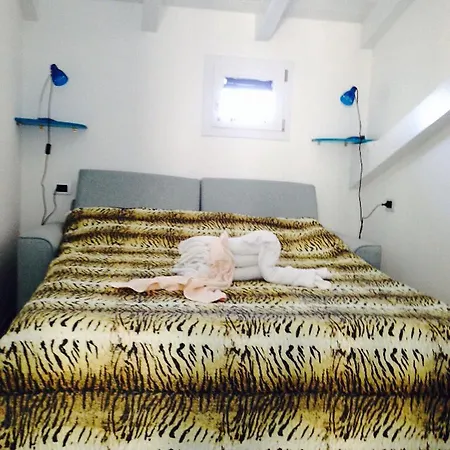 Attico Siena 아파트 카스텔사르도